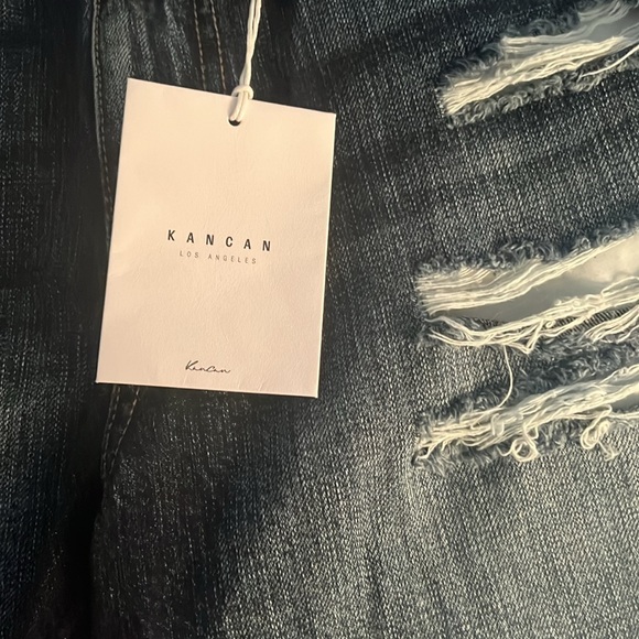KanCan NWT distressed denim shorts - Picture 7 of 7